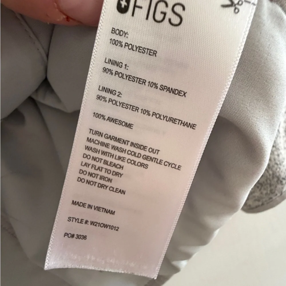 Figs On-Shift Sweater Knit Women's Gray Fleece Jacket $98 sz XL zip scrubs - Picture 10 of 12